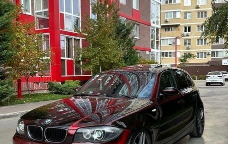 BMW 1 серия, 2006 год, 930 000 рублей, 1 фотография