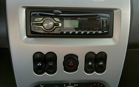 Renault Sandero I, 2012 год, 380 000 рублей, 1 фотография