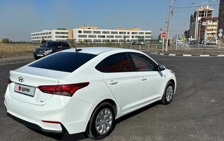 Hyundai Solaris II рестайлинг, 2018 год, 1 435 000 рублей, 5 фотография
