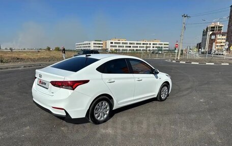 Hyundai Solaris II рестайлинг, 2018 год, 1 435 000 рублей, 2 фотография