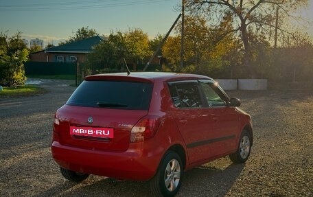 Skoda Fabia II, 2013 год, 950 000 рублей, 4 фотография