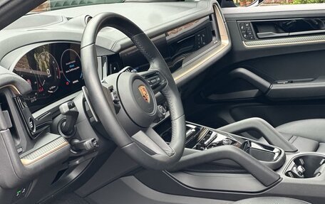 Porsche Cayenne III, 2024 год, 18 300 000 рублей, 15 фотография