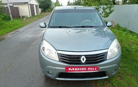 Renault Sandero I, 2012 год, 380 000 рублей, 4 фотография