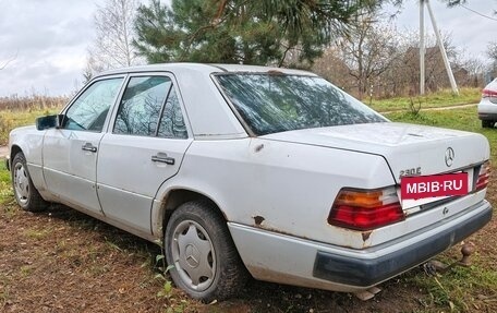 Mercedes-Benz E-Класс, 1992 год, 100 000 рублей, 9 фотография