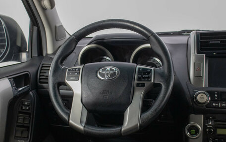 Toyota Land Cruiser Prado 150 рестайлинг 2, 2013 год, 3 470 000 рублей, 15 фотография