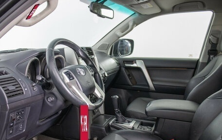 Toyota Land Cruiser Prado 150 рестайлинг 2, 2013 год, 3 470 000 рублей, 10 фотография