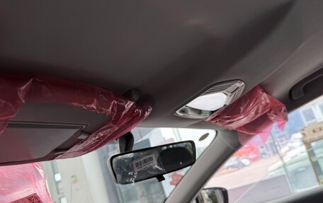 Geely Emgrand, 2025 год, 1 740 000 рублей, 12 фотография