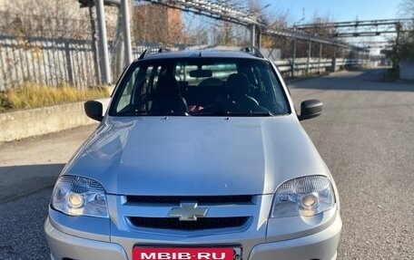 Chevrolet Niva I рестайлинг, 2013 год, 483 000 рублей, 2 фотография