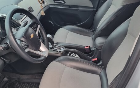 Chevrolet Cruze II, 2013 год, 720 000 рублей, 6 фотография