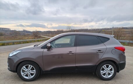 Hyundai ix35 I рестайлинг, 2013 год, 1 330 000 рублей, 2 фотография