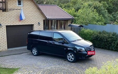 Mercedes-Benz Vito, 2016 год, 3 080 000 рублей, 2 фотография