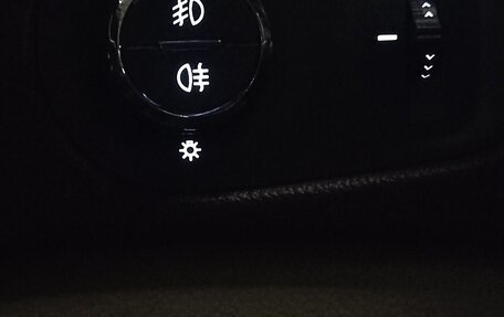 Cadillac SRX II рестайлинг, 2012 год, 1 280 000 рублей, 12 фотография