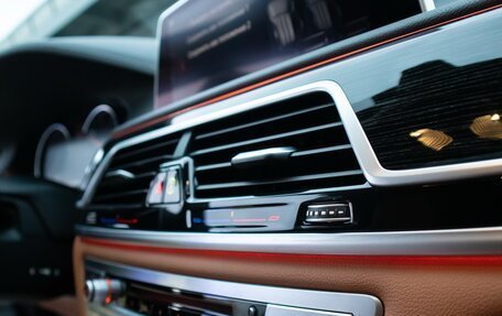 BMW 7 серия, 2018 год, 5 350 000 рублей, 19 фотография