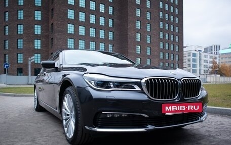 BMW 7 серия, 2018 год, 5 350 000 рублей, 14 фотография
