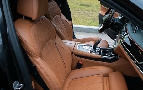 BMW 7 серия, 2018 год, 5 350 000 рублей, 20 фотография