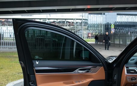 BMW 7 серия, 2018 год, 5 350 000 рублей, 32 фотография