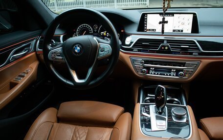 BMW 7 серия, 2018 год, 5 350 000 рублей, 40 фотография
