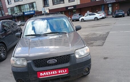 Ford Maverick, 2004 год, 3 фотография