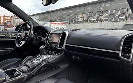 Porsche Cayenne III, 2016 год, 3 900 000 рублей, 19 фотография