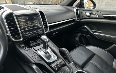 Porsche Cayenne III, 2016 год, 3 900 000 рублей, 25 фотография