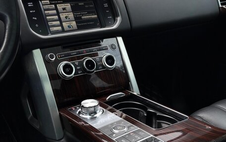 Land Rover Range Rover IV рестайлинг, 2015 год, 3 880 000 рублей, 7 фотография