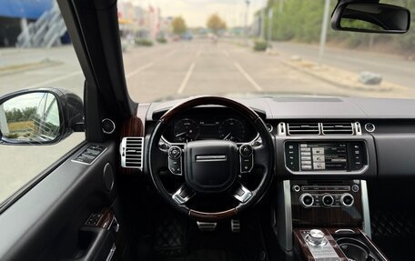 Land Rover Range Rover IV рестайлинг, 2015 год, 3 880 000 рублей, 5 фотография
