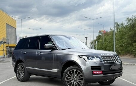 Land Rover Range Rover IV рестайлинг, 2015 год, 3 880 000 рублей, 2 фотография