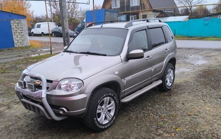 Chevrolet Niva I рестайлинг, 2012 год, 550 000 рублей, 1 фотография