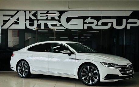 Volkswagen Arteon I, 2018 год, 2 620 000 рублей, 2 фотография