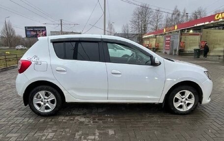 Renault Sandero II рестайлинг, 2014 год, 699 000 рублей, 10 фотография