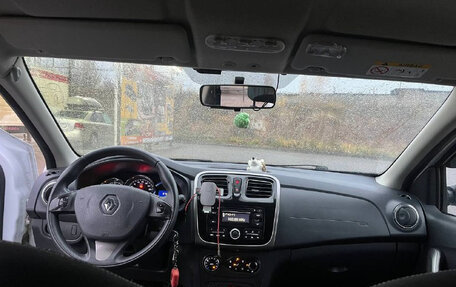 Renault Sandero II рестайлинг, 2014 год, 699 000 рублей, 12 фотография