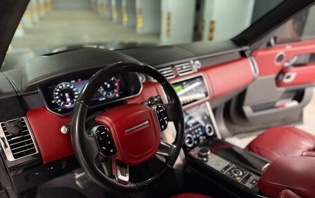 Land Rover Range Rover IV рестайлинг, 2018 год, 5 400 000 рублей, 8 фотография