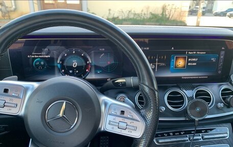Mercedes-Benz E-Класс, 2020 год, 250 000 рублей, 4 фотография