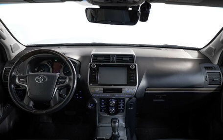 Toyota Land Cruiser Prado 150 рестайлинг 2, 2018 год, 5 489 898 рублей, 10 фотография