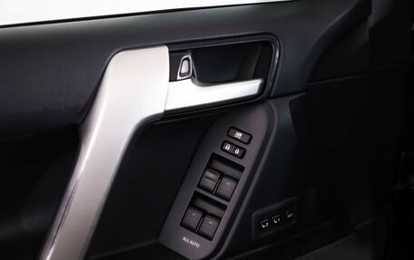 Toyota Land Cruiser Prado 150 рестайлинг 2, 2018 год, 5 489 898 рублей, 14 фотография