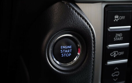 Toyota Land Cruiser Prado 150 рестайлинг 2, 2018 год, 5 489 898 рублей, 16 фотография