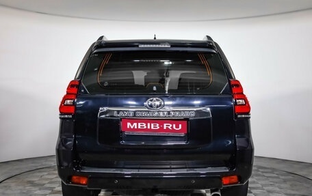 Toyota Land Cruiser Prado 150 рестайлинг 2, 2018 год, 5 489 898 рублей, 6 фотография