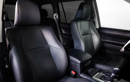 Toyota Land Cruiser Prado 150 рестайлинг 2, 2018 год, 5 489 898 рублей, 27 фотография