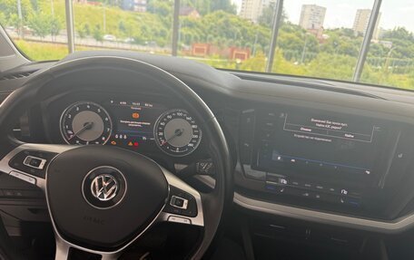 Volkswagen Touareg III, 2018 год, 3 920 000 рублей, 10 фотография