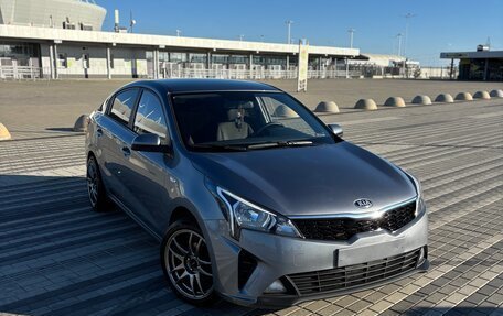 KIA Rio IV, 2021 год, 1 420 000 рублей, 1 фотография
