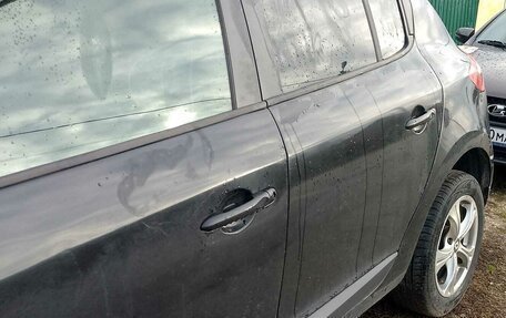 Renault Megane III, 2010 год, 150 000 рублей, 2 фотография