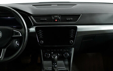 Skoda Superb III рестайлинг, 2019 год, 2 590 000 рублей, 14 фотография