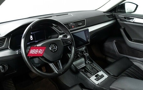 Skoda Superb III рестайлинг, 2019 год, 2 590 000 рублей, 11 фотография