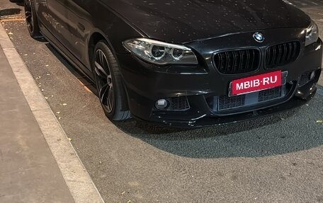 BMW 5 серия, 2014 год, 2 300 000 рублей, 2 фотография