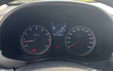 Hyundai Solaris II рестайлинг, 2013 год, 640 000 рублей, 9 фотография