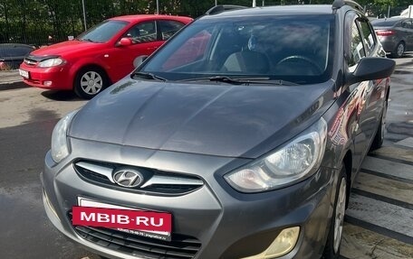 Hyundai Solaris II рестайлинг, 2013 год, 640 000 рублей, 6 фотография