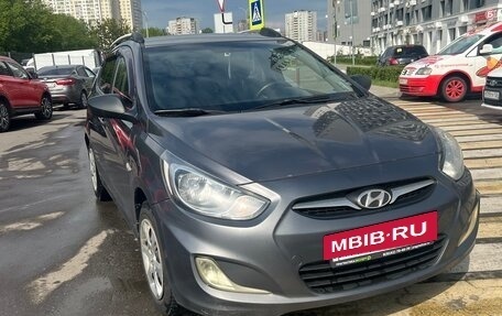 Hyundai Solaris II рестайлинг, 2013 год, 640 000 рублей, 5 фотография