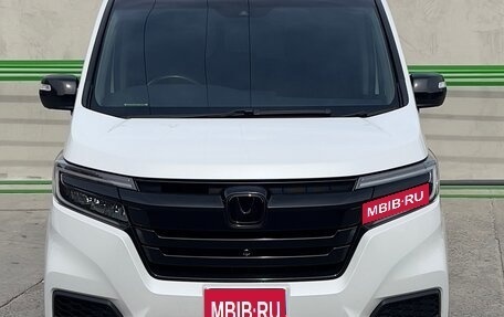 Honda Stepwgn IV, 2017 год, 2 170 000 рублей, 1 фотография