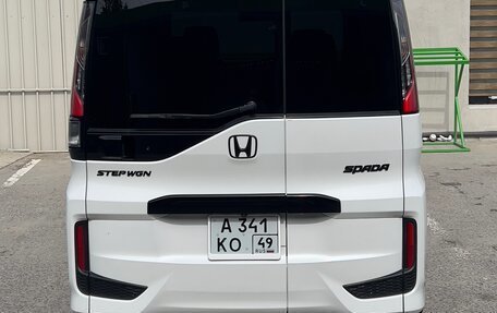 Honda Stepwgn IV, 2017 год, 2 170 000 рублей, 4 фотография