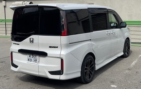 Honda Stepwgn IV, 2017 год, 2 170 000 рублей, 6 фотография